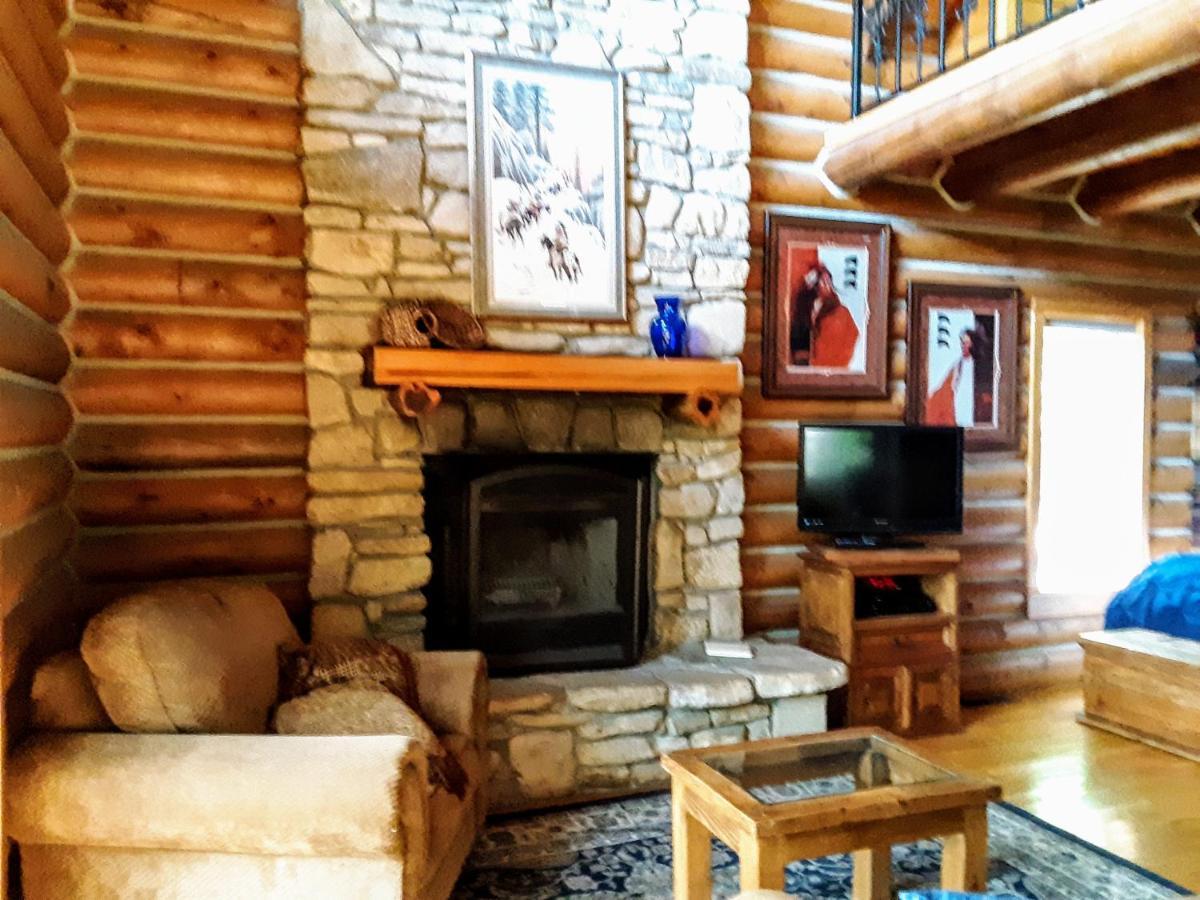 Cherokee Mountain Log Chalet